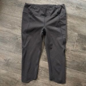 #14 NWOT Athleta crops